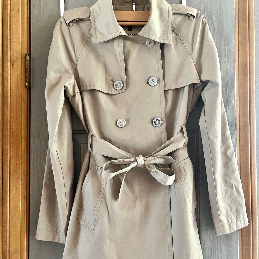 NWOT Express trench coat size small
